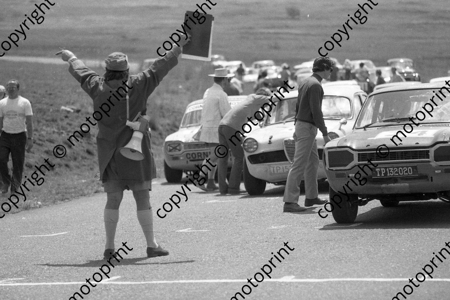 1972 PMC 3 hr 0 START Jan Hettema on pole (courtesy Roger Swan) 019