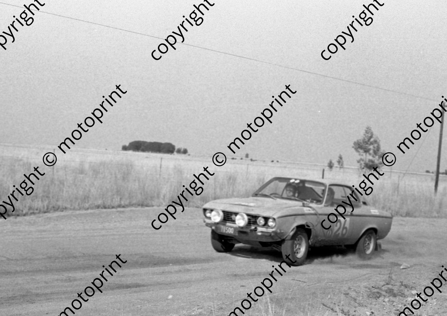 1972 Total 26 Robin Thompson, D Wakelin Opel Manta (courtesy Roger Swan) (2)