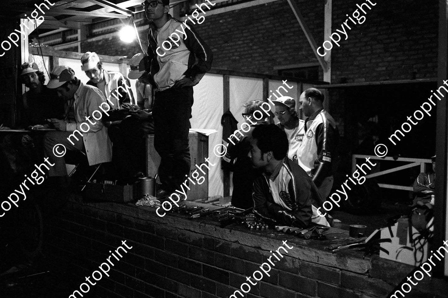 1973 9 hr 15 Datsun team pit night Frans Boshoff Ewold van Bergen, team manager (permission Roger Swan)