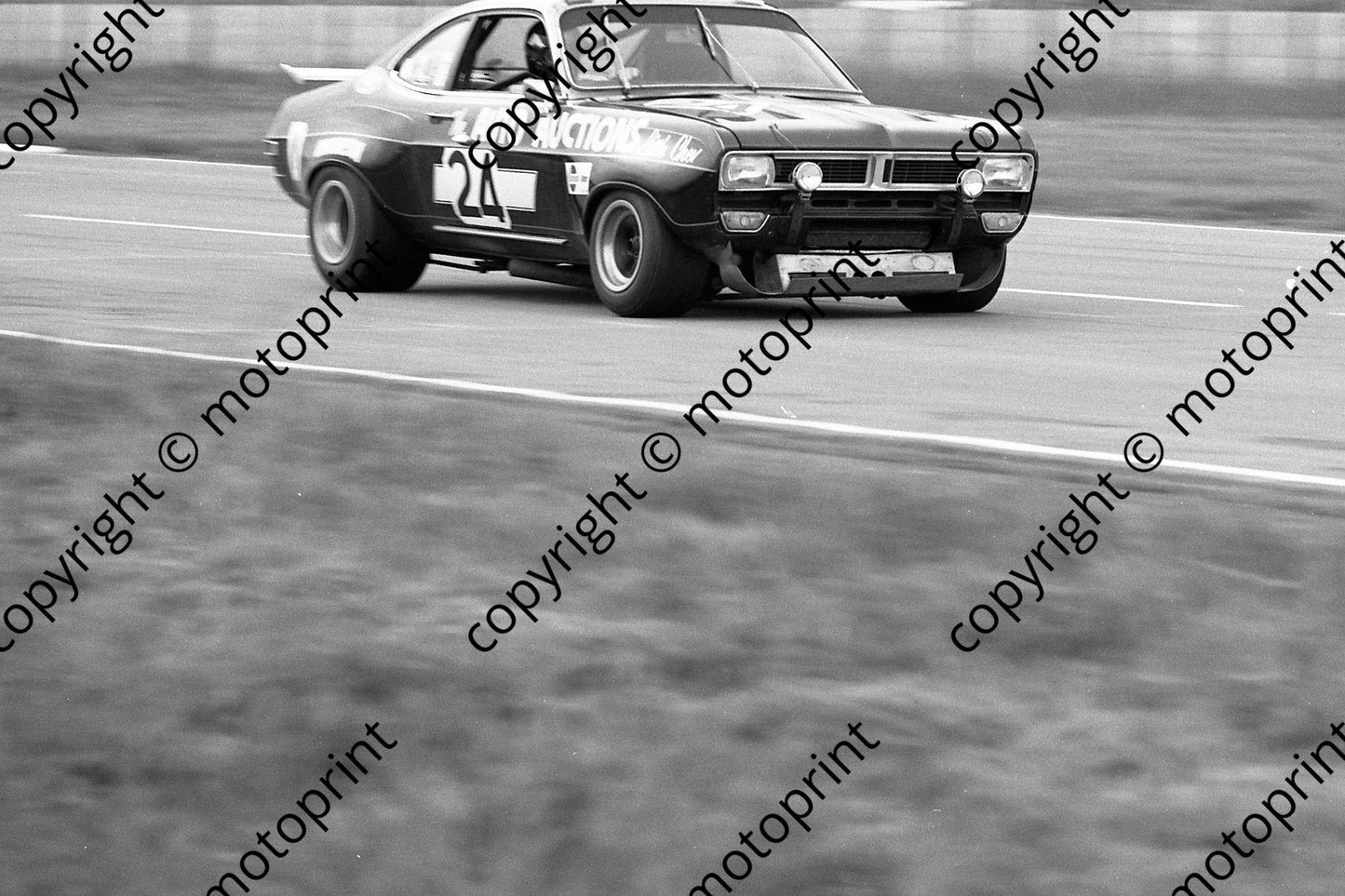 1973 9 hr 24 Chev V8 Mawson Hettema (permission Roger Swan)