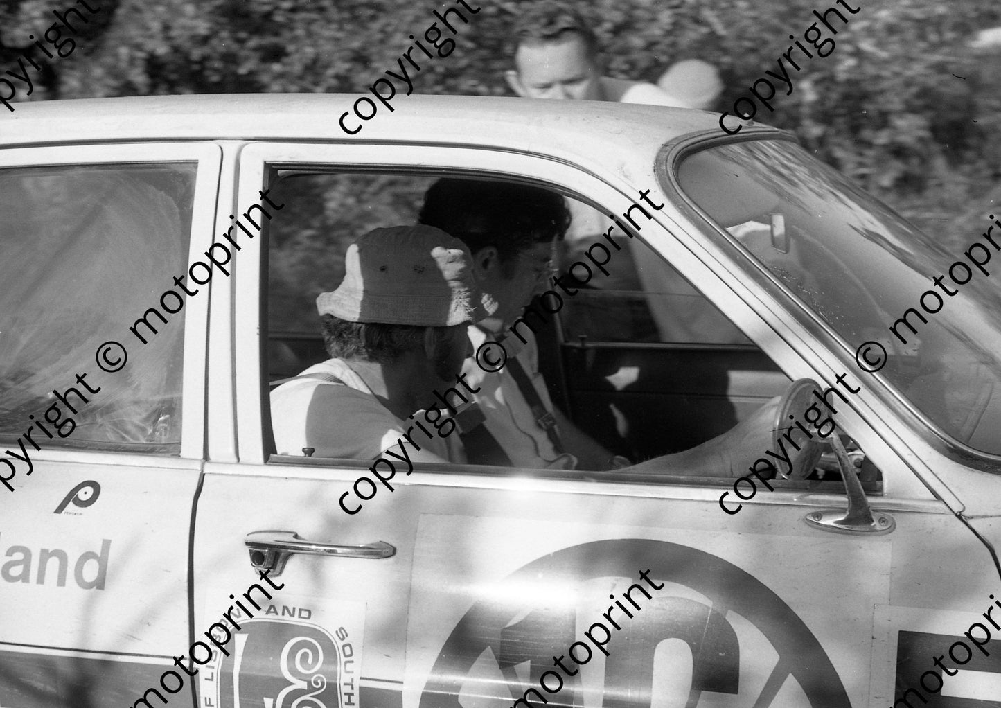 1973 BNU 16 1116 Louis Cloete, Mike Hooper Chev Firenza (courtesy Roger Swan) (14)