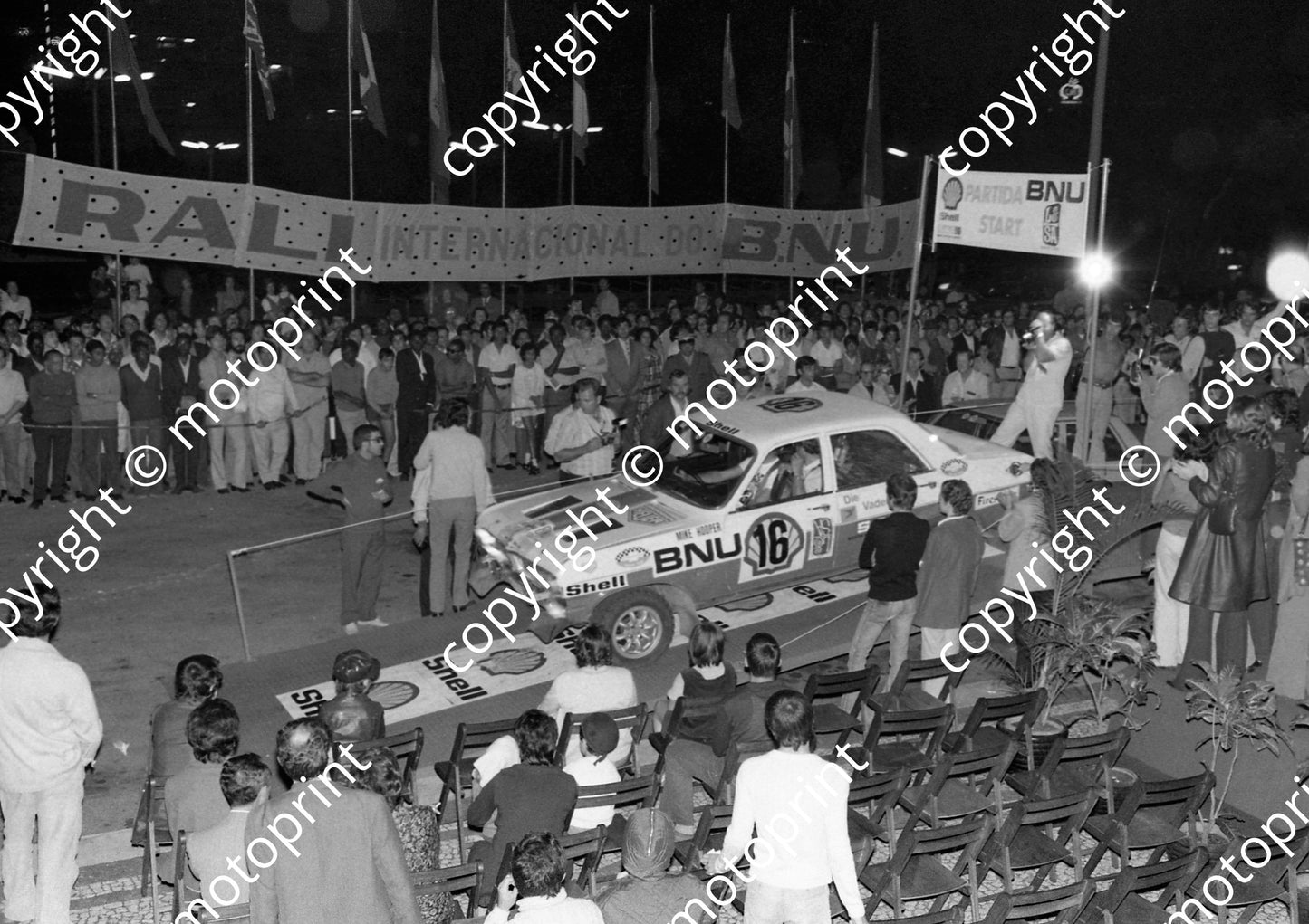1973 BNU 16 1118 Louis Cloete, Mike Hooper Chev Firenza (courtesy Roger Swan) (11)