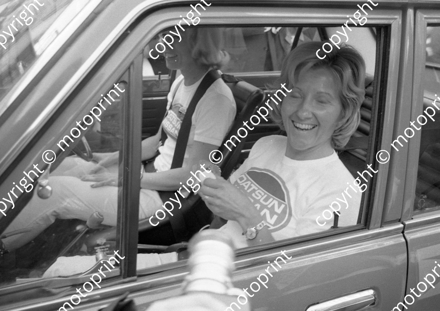 1973 BNU 28 1110 Oda Dencker-Anderssen, Charlotte Hueser Datsun 1200GX start (courtesy Roger Swan) (16)