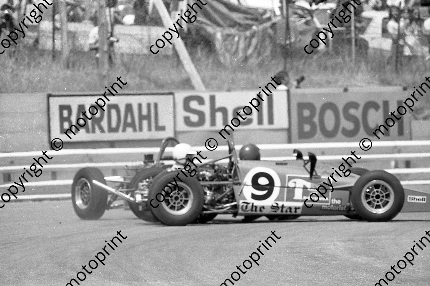 1973 FF Kya 9a George van Straaten Lotus 61 4 Brian von Hage Merlyn Mk20 Clubhouse (permission Malcolm Sampson Motorsport Photography) (3)