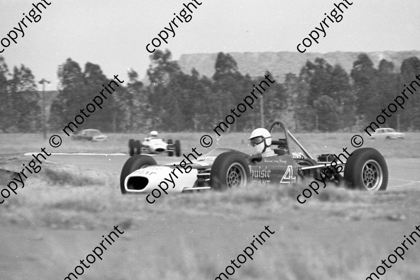 1973 FF Welkom 4 Brian von Hage Merlyn Mk20 (permission Malcolm Sampson Motorsport Photography) (2)