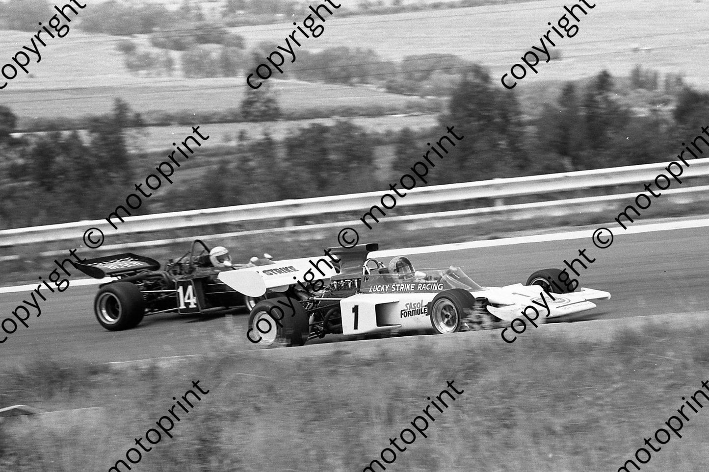 1973 SS Kya 1 Dave Charlton Lotus 72_ 14 Derek Tunmer McL M10 (permission Malcolm Sampson Motorsport Photography)