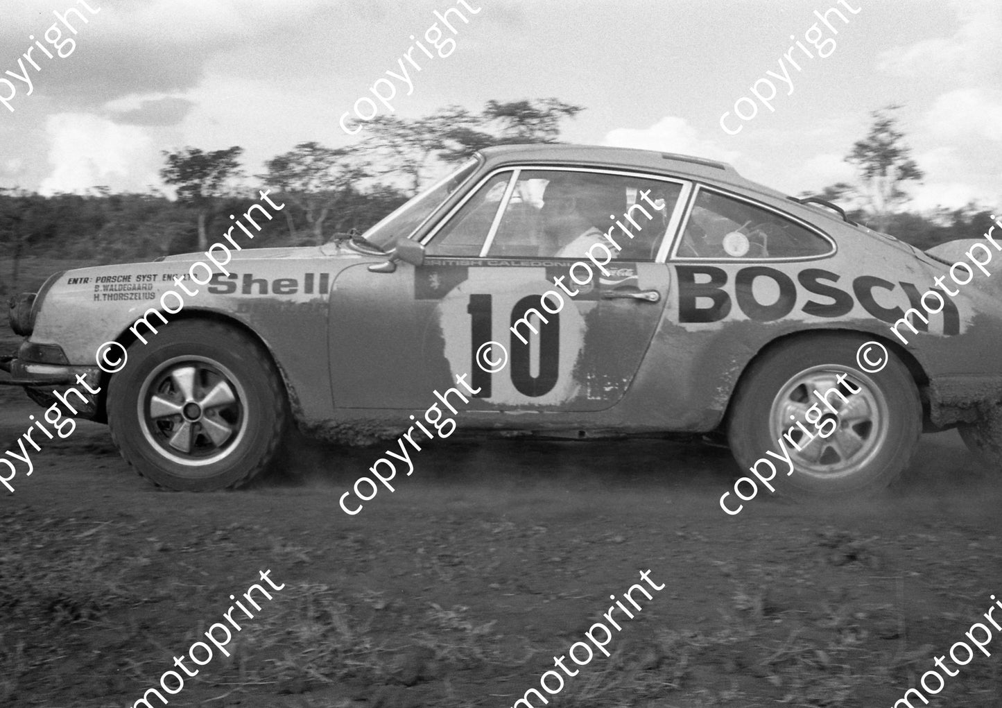 1973 Safari 10 Bjorn Waldegard, Hans Thorszelius Porsche Carrera 2,7 1058 (courtesy Roger Swan) (9)