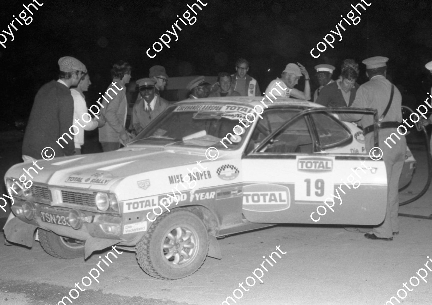 1973 Total 19 Louis Cloete, Mike Hooper Chev CanAm (courtesy Roger Swan) (34)