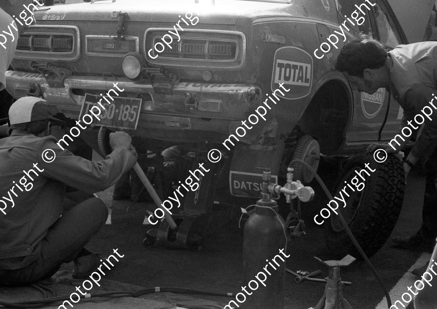1973 Total 1 Fall Boshoff Team Datsun preparation (courtesy Roger Swan) (4)