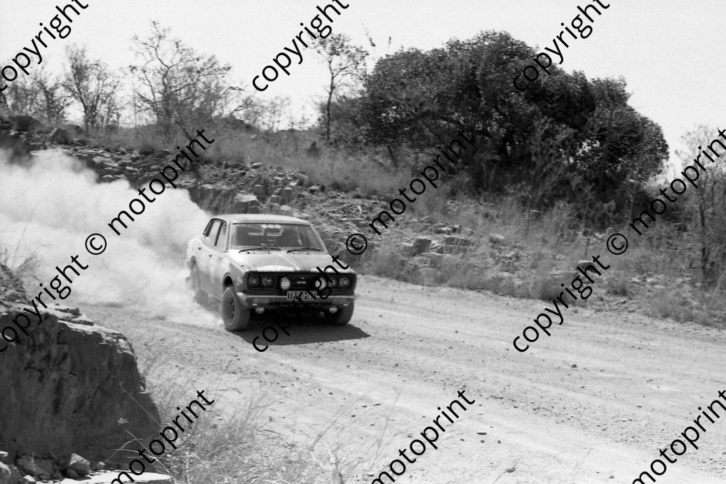 1973 Total 1 Tony Fall, Franz Boshoff Datsun 180B (courtesy Roger Swan) (20)