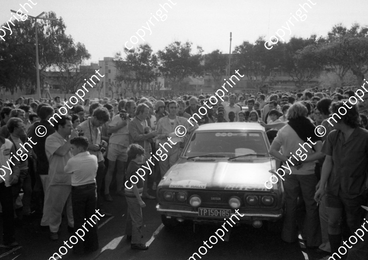 1973 Total 1 Tony Fall, Franz Boshoff Datsun 180B winners (courtesy Roger Swan) (3)