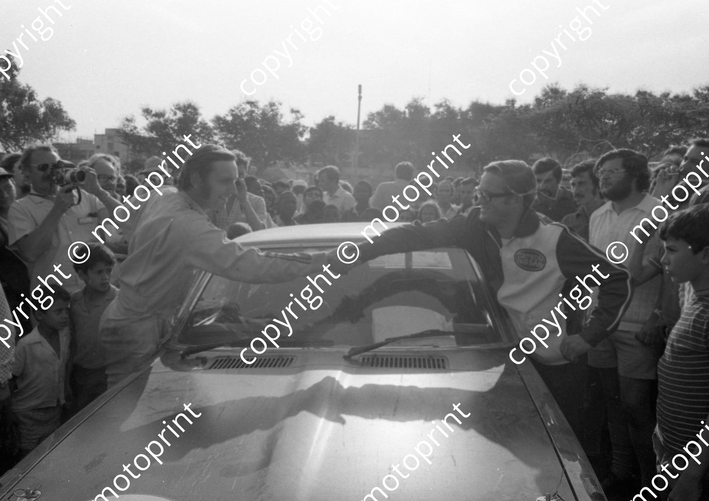 1973 Total 1 Tony Fall, Franz Boshoff Datsun 180B winners (courtesy Roger Swan) (4)