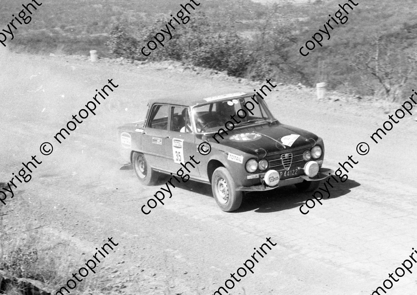 1973 Total 35 Bokkie Steyn, Magdel Steyn Alfa Guilia (Courtesy Roger Swan) (31)