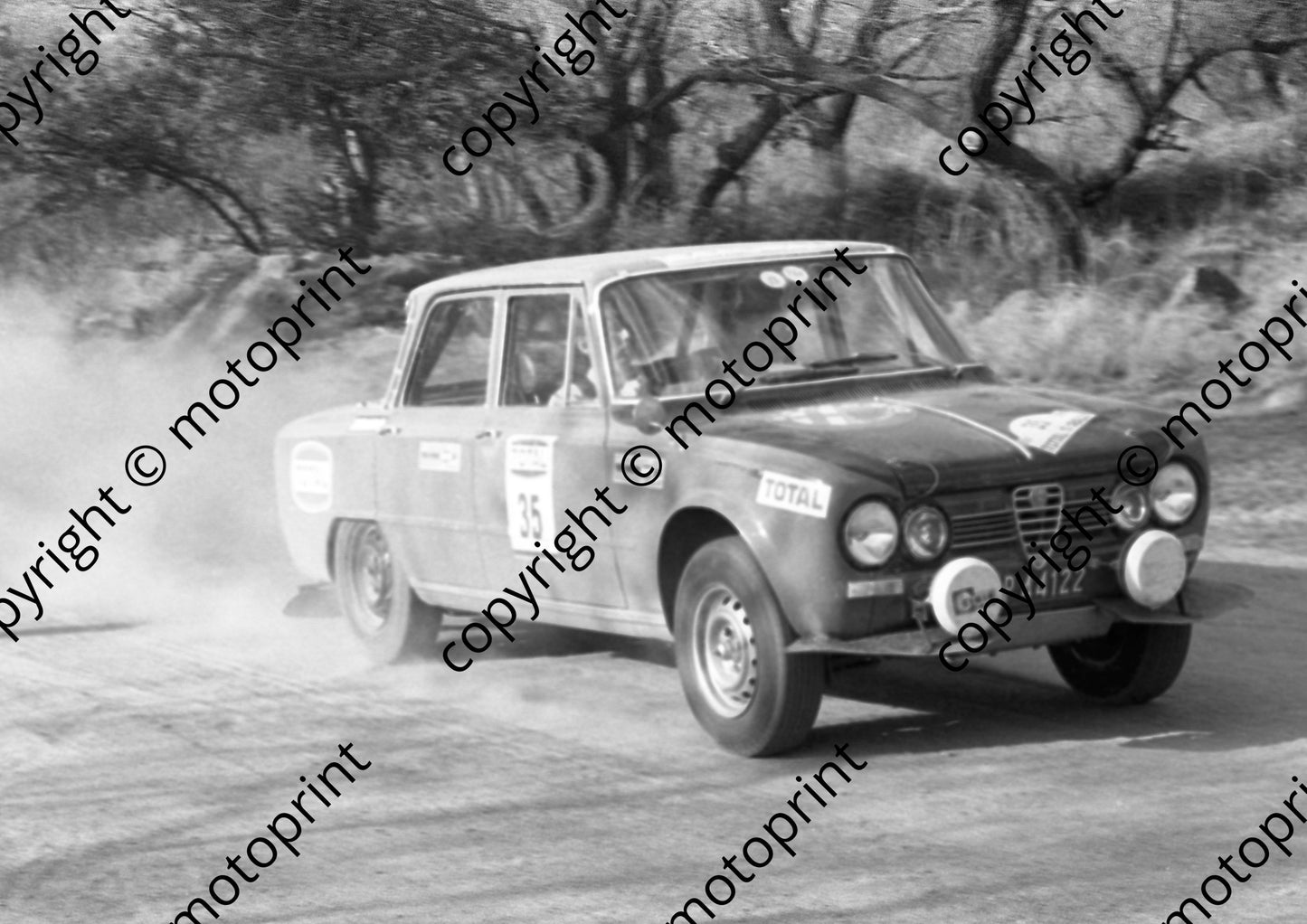 1973 Total 35 Bokkie Steyn, Magdel Steyn Alfa Guilia (Courtesy Roger Swan) (33)