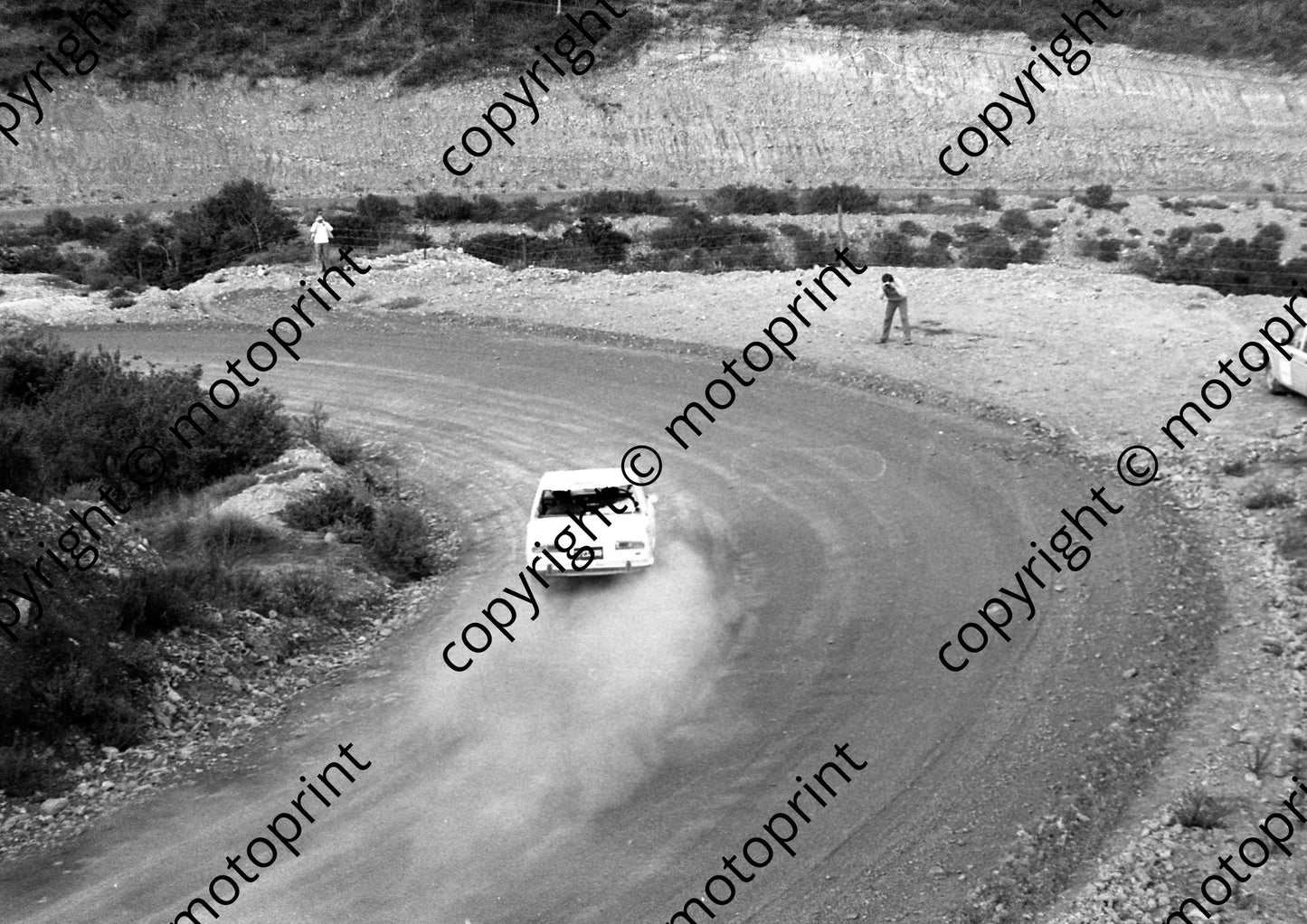 1973 Wynns 13 Harry Fekken, John Oxley Datsun SSS NOTE DAMAGE (courtesy Roger Swan) (27)