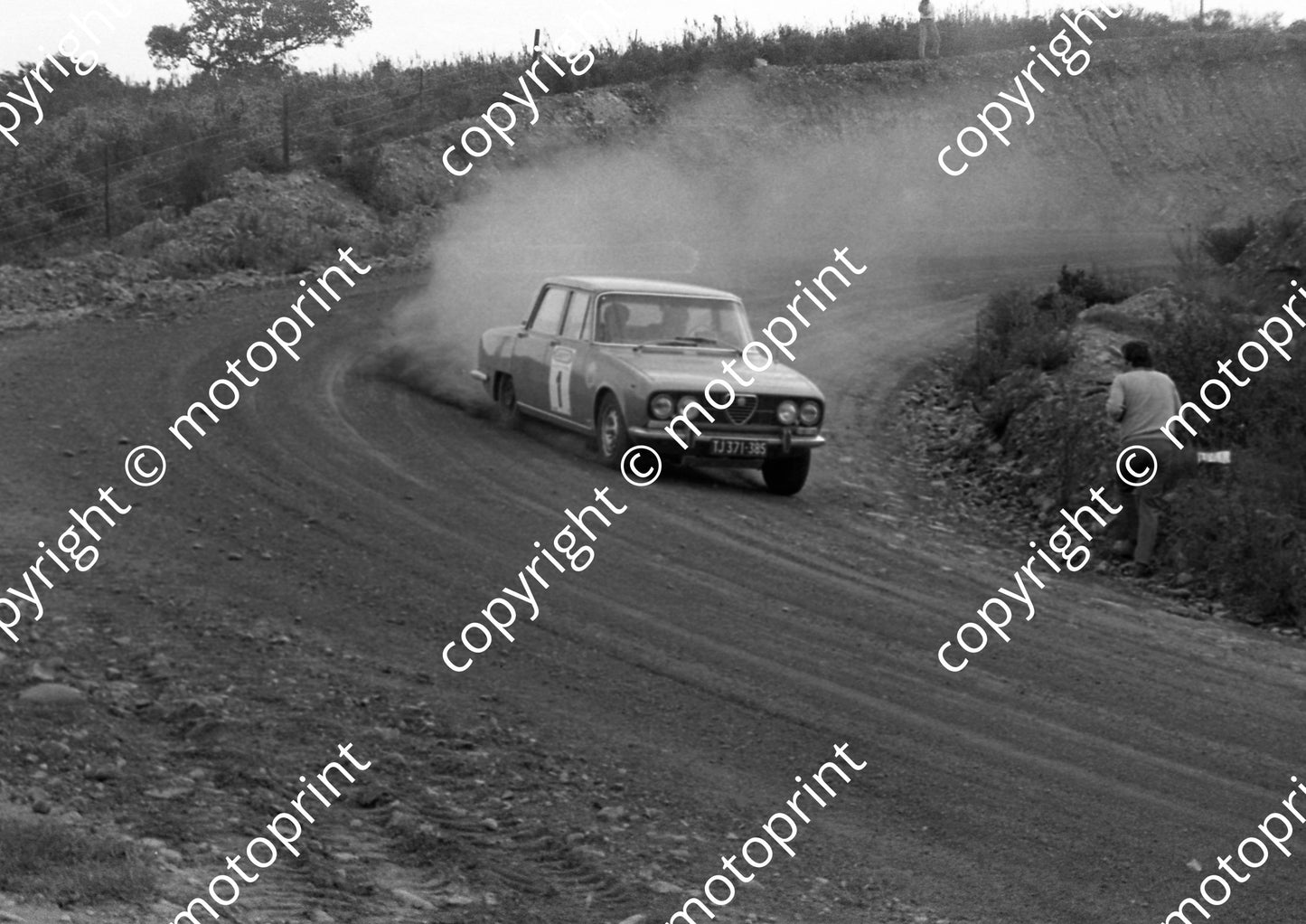 1973 Wynns 1 Giv Piazza-Musso, Reg Ridden Alfa 1086 (courtesy Roger Swan) (17)