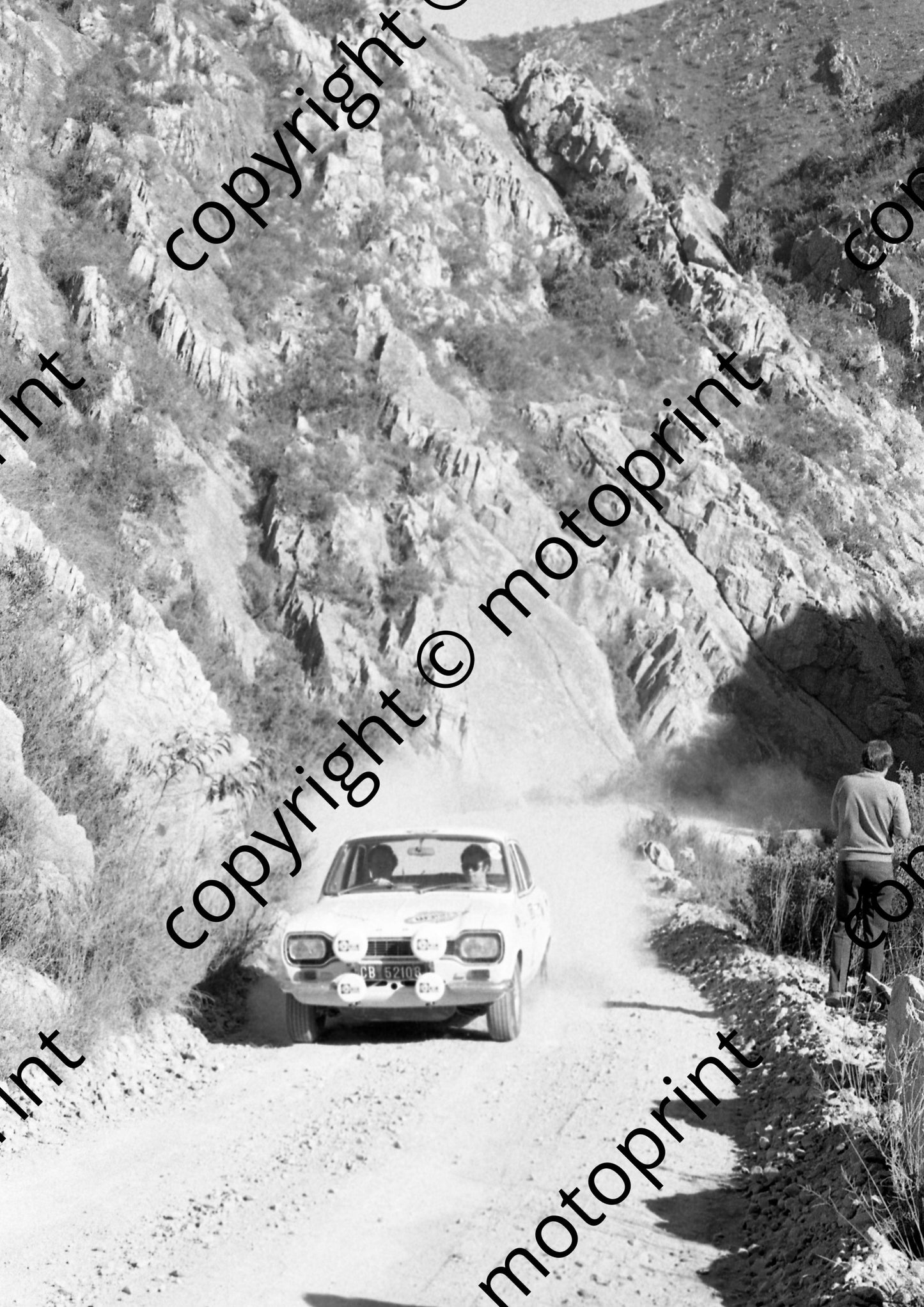 1973 Wynns 32 Bernie Marriner, Dick Crosbie Escort 1600 GT Baviaanspoort 1087 (courtesy Roger Swan) (24)