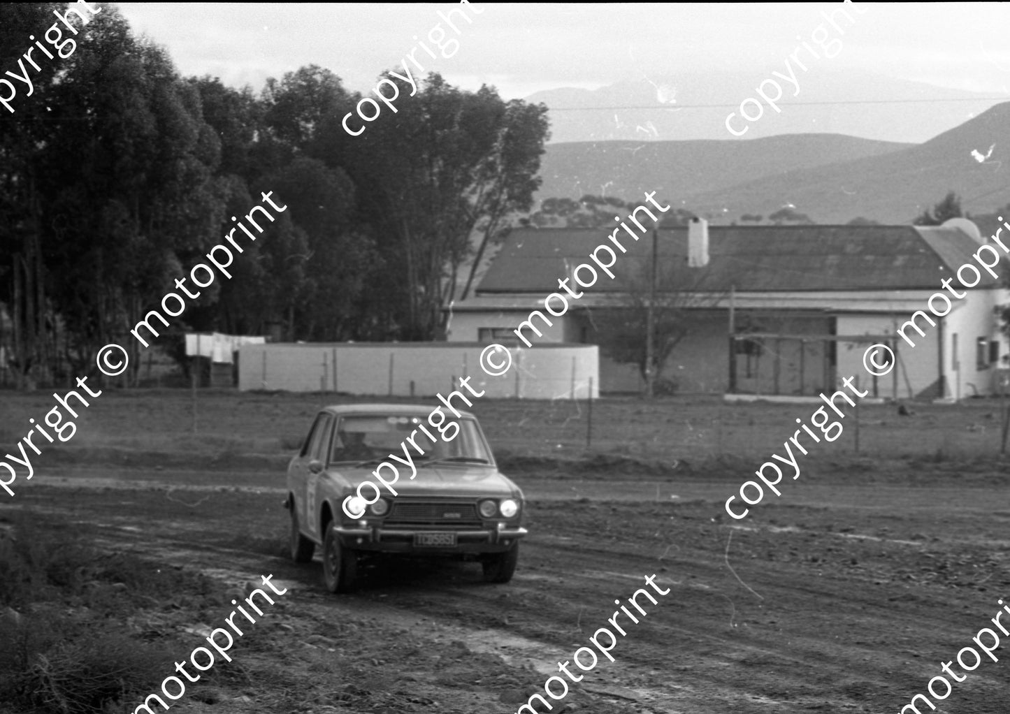 1973 Wynns 35 F Venter, Bob Hardy Datsun SSS (courtesy Roger Swan) (16)