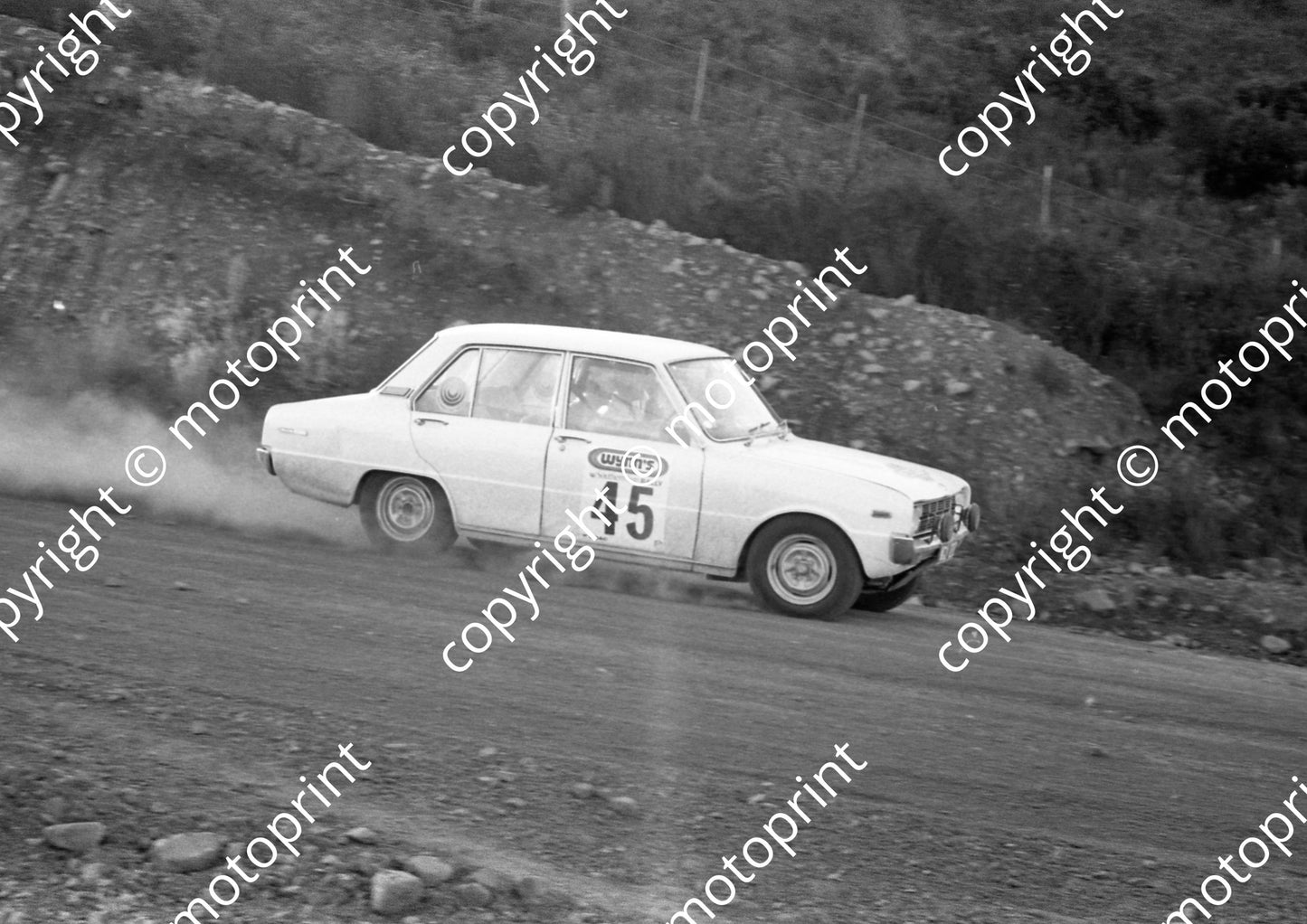 1973 Wynns 45 MJ and SR Thomson Mazda 1300 (courtesy Roger Swan) (2)