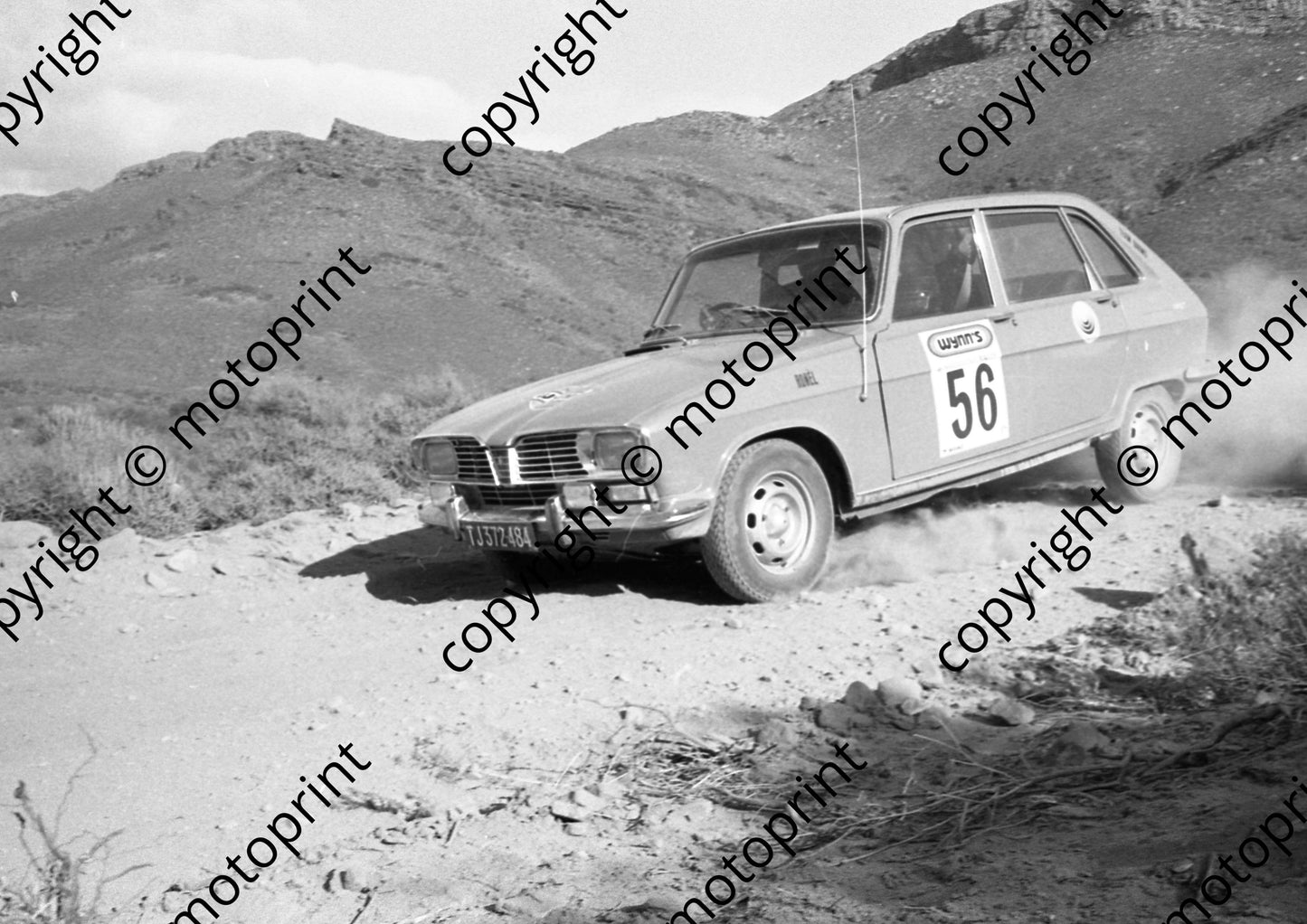 1973 Wynns 56 Hein, Ronel Dahms Renault 16TS (courtesy Roger Swan) (7)