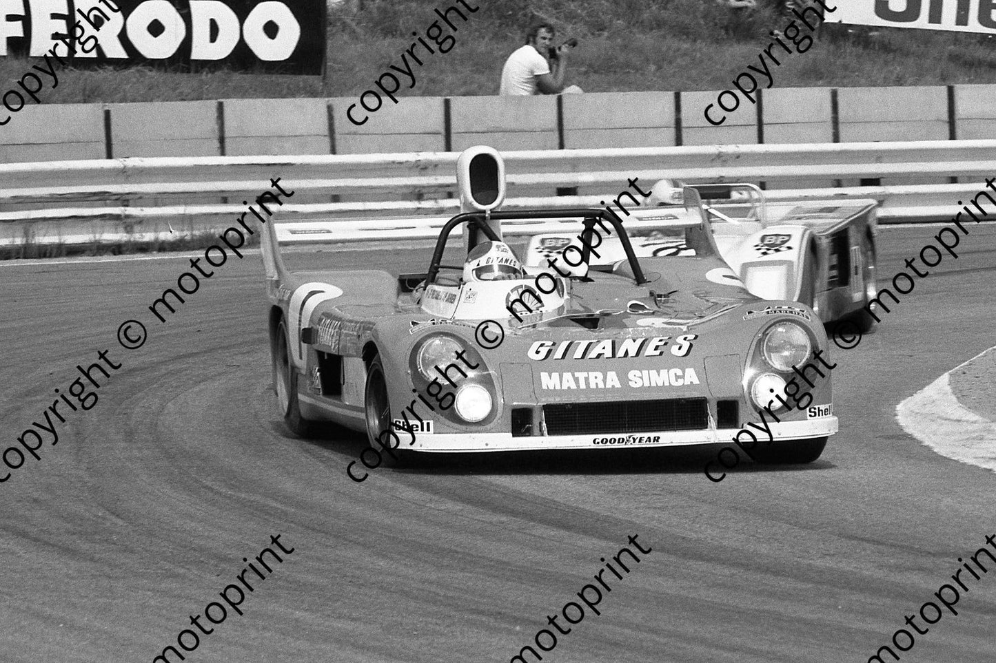 1974 6 hr 1 Matra Beltoise Jarier 8 Lola T294 Schultess Salamin WEC round (permission Roger Swan) (287)