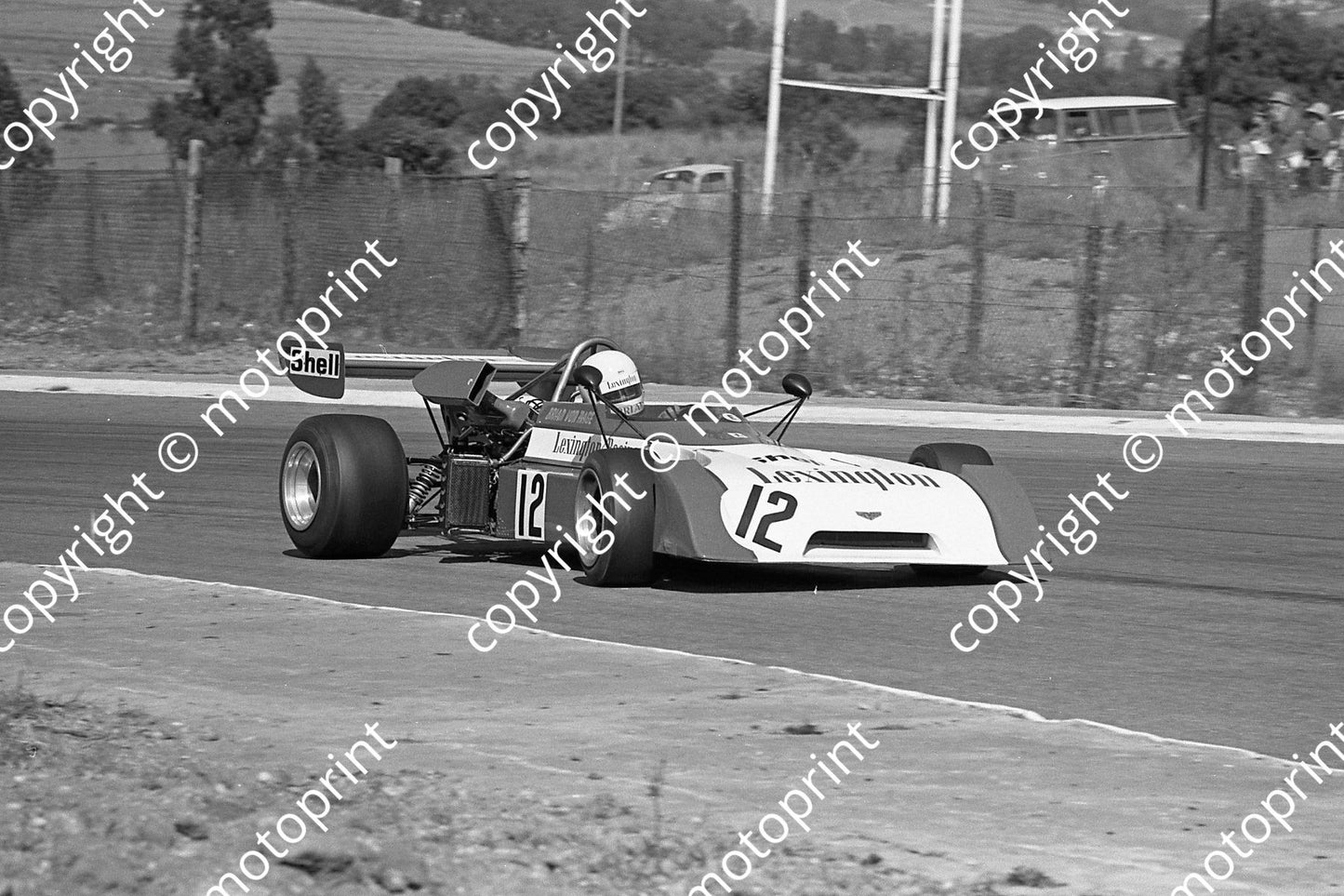 1974 Kya SS 12 B van Hage Chevron B25 (permission Malcolm Sampson Motorsport Photography) (2)