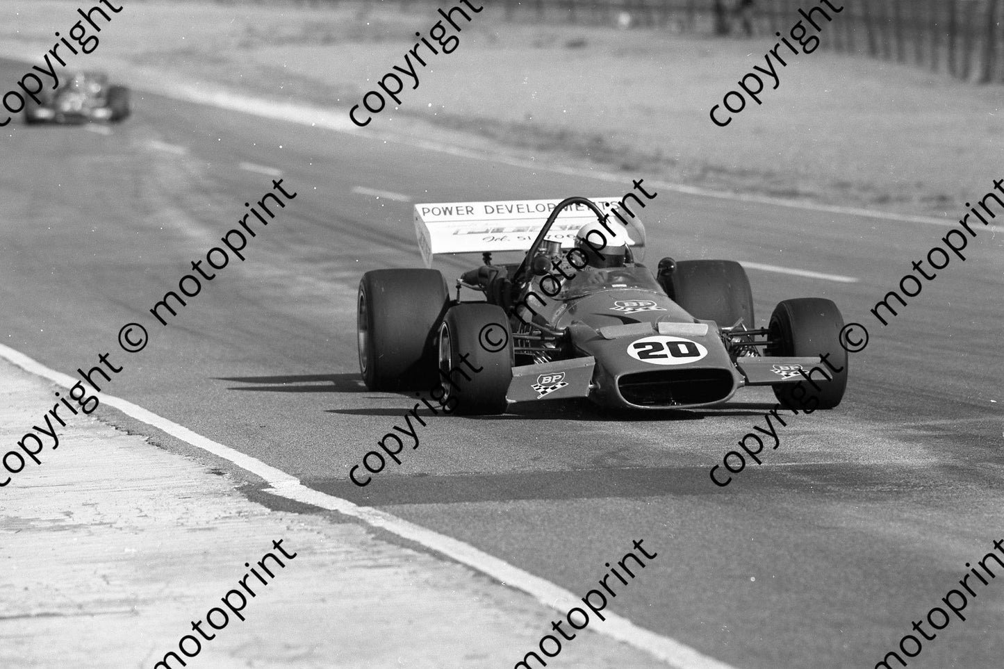 1974 Kya SS 20 N Limberis Surtees TS5 NOTE FRONT WING (permission Malcolm Sampson Motorsport Photography) 300