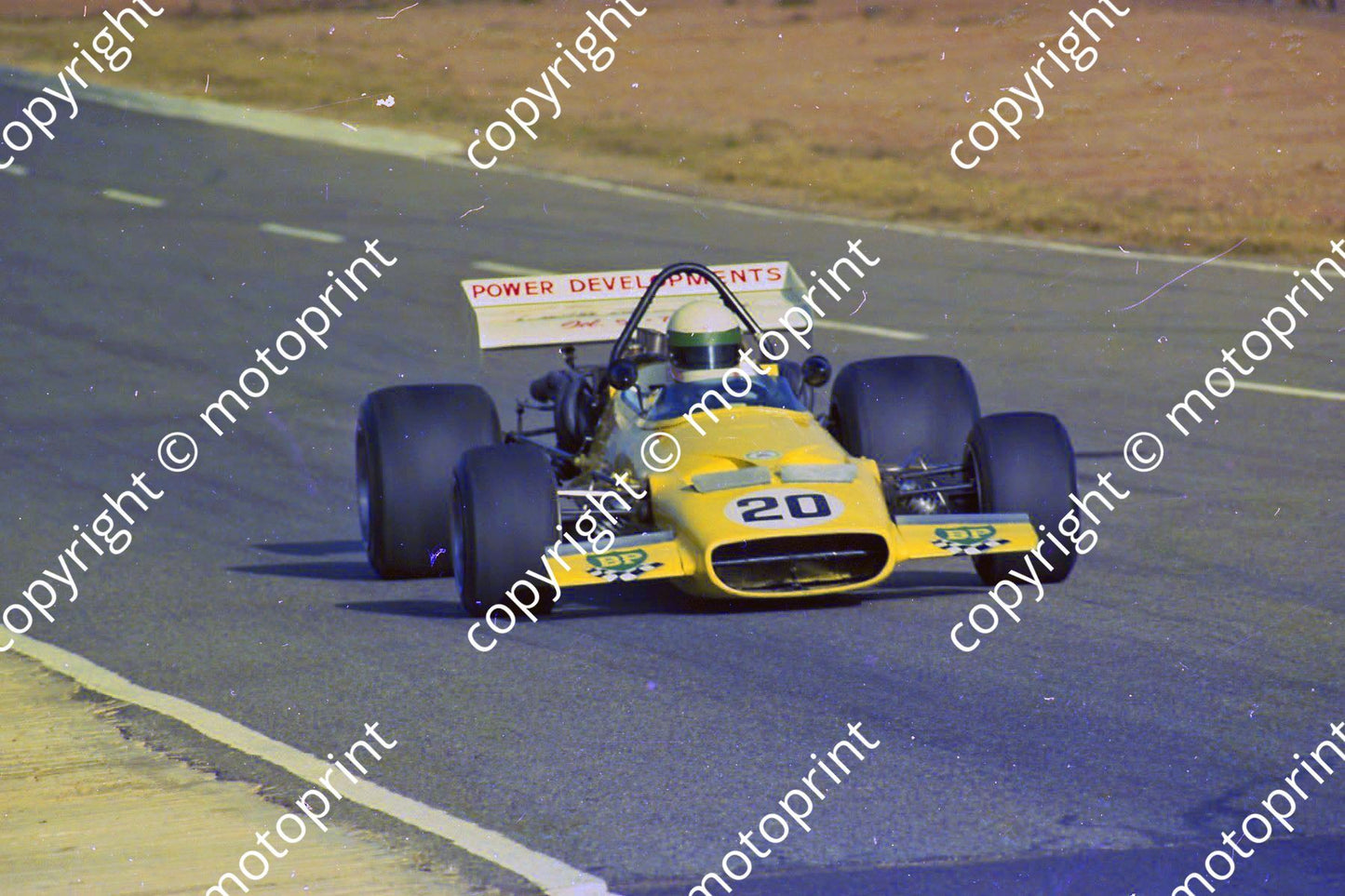 1974 Kya SS 20 Nolly Limberis Surtees TS5 (permission Malcolm Sampson Motorsport Photography) 914