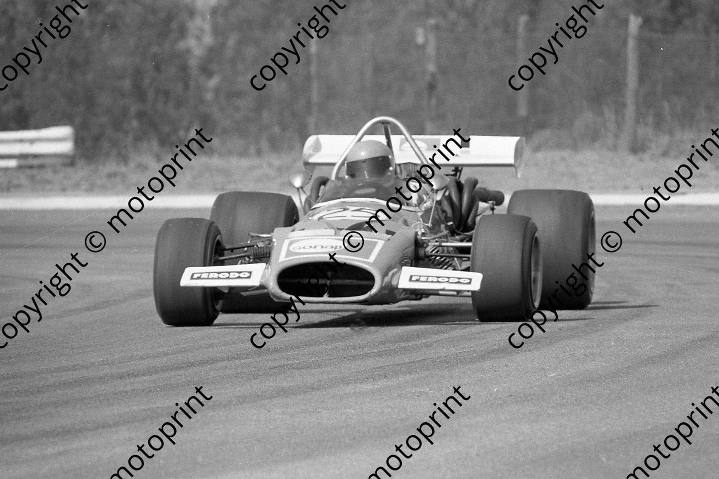 1974 Kya SS 25 J Domingo McL M10 (permission Malcolm Sampson Motorsport Photography) (1)