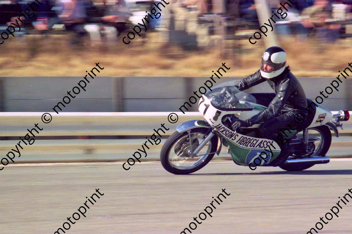 1974 MC Kya 71 Hugh McKenzie Yamaha 125 (permission Malcolm Sampson Motorsport Photography) 740