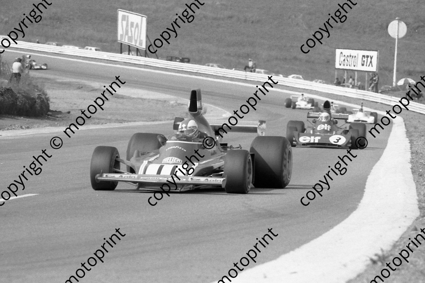 1974 SA GP 11 Clay Regazzoni Ferrari 312B 3 Jody Scheckter Tyrrell (Courtesy Roger Swan) 161
