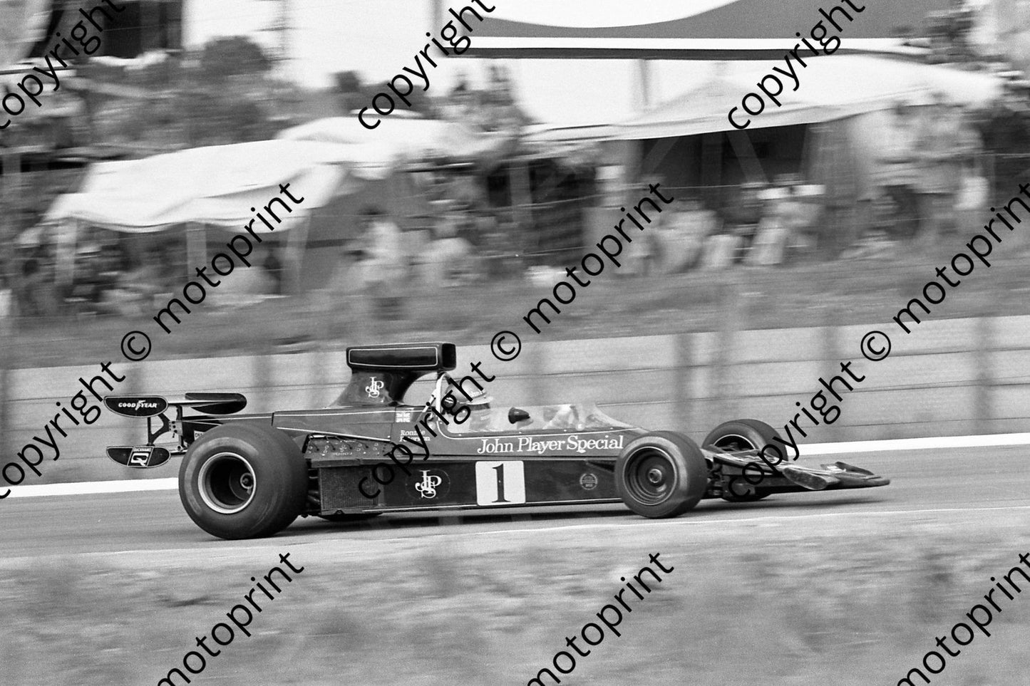1974 SA GP 1 Peterson JPS-9 (permission Malcolm Sampson Motorsport Photography) (560)