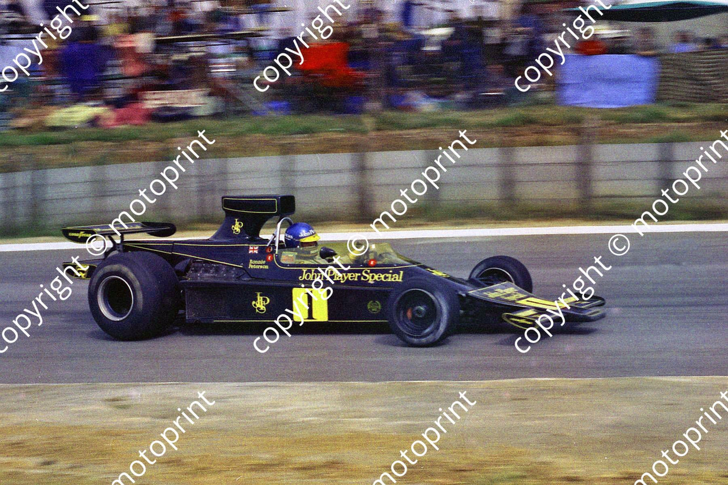 1974 SA GP 1 R Peterson Lotus 76 (permission Malcolm Sampson Motorsport Photography)(2)