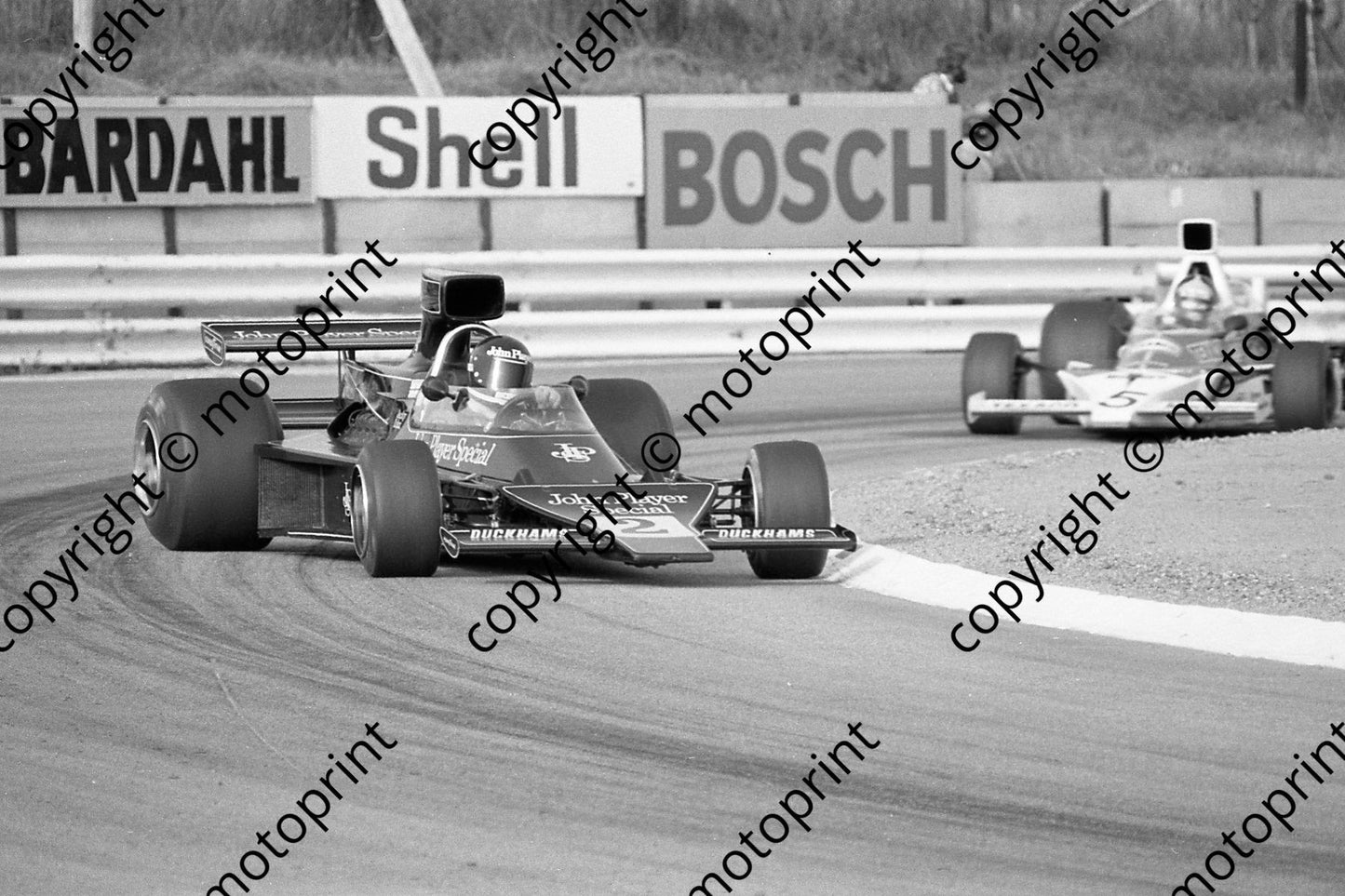 1974 SA GP 2 Ickx JPS-10 (permission Malcolm Sampson Motorsport Photography) (220)