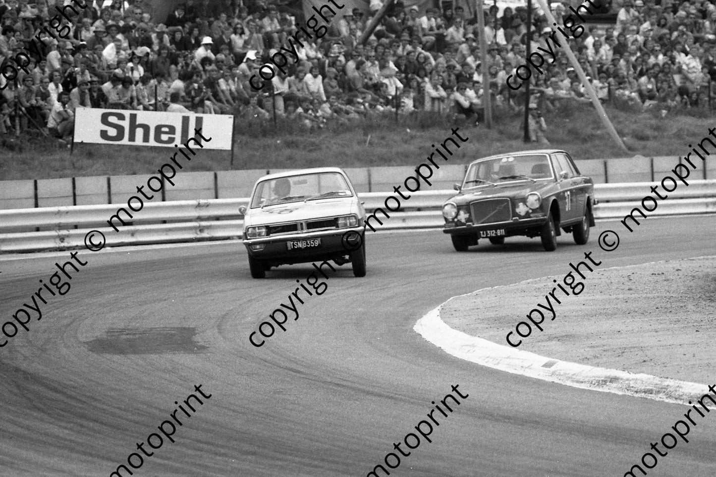 1974 SA GP 37 Clapham Volvo 164 ... (courtesy Roger Swan)262