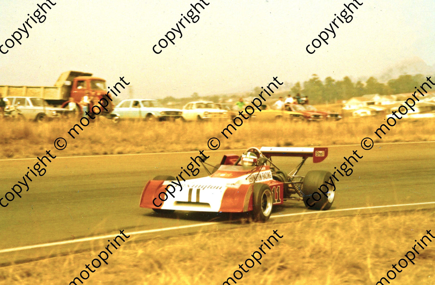 1975 Hesketh Roy Klomfass Chevron B25 (permission Malcolm Sampson Motorsport Photography) 185