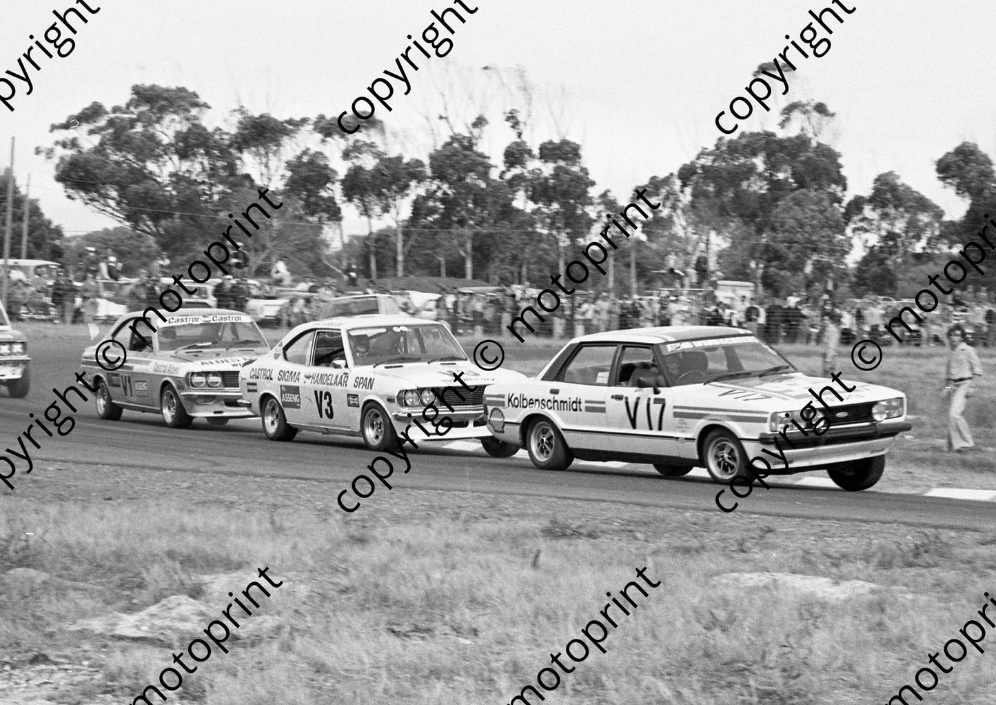 1975 Killarney Gp 1 17 Sarel vd Merwe Cortina 3  Dave Charlton 1 Willie Hepburn both Mazdas  (Ben van Rensburg) (10)