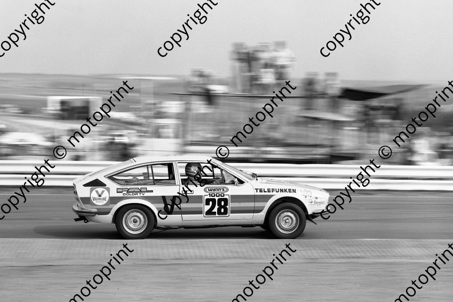 1975 Wynns 28 Alfetta GT E Keizan I Scheckter (permission Malcolm Sampson Motorsport Photography)290