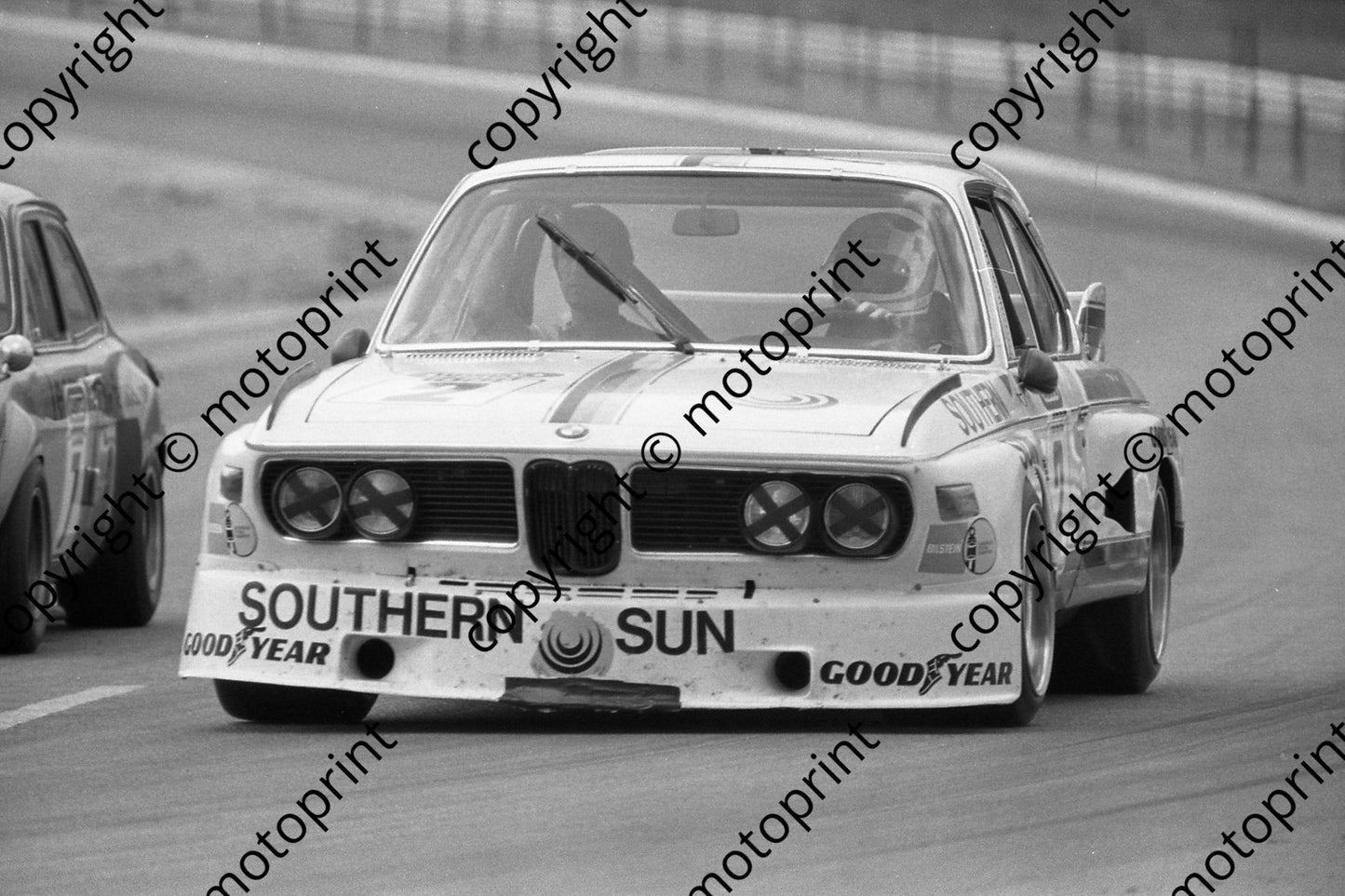 1975 Wynns 2 BMW 3,0 Bell Redman NOTE PASSENGER (permission Malcolm Sampson Motorsport Photography)