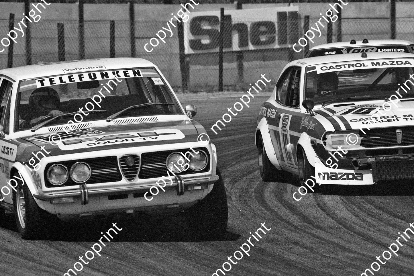 1975 Wynns 30 Alfetta R Klomfass J Hettema 10 Mazda D Charlton N Nieman (permission Malcolm Sampson Motorsport Photography)(18)