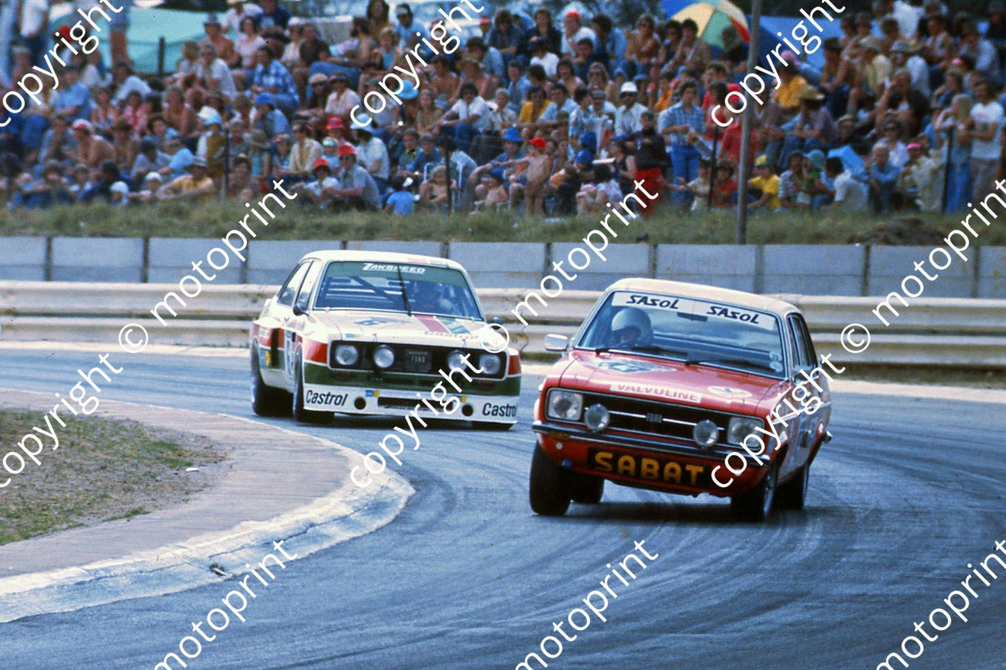 1975 Wynns 43 Escort 1600 Mrs Judy Charlton, Desire Wilson 6 Escort RS1800 Heyer Ludwig (permission Roger Swan) (180)