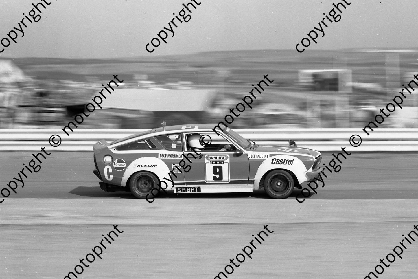 1975 Wynns 9 Datsun 140Y Geoff Mortimer Jochi Kleint (permission Malcolm Sampson Motorsport Photography) 450