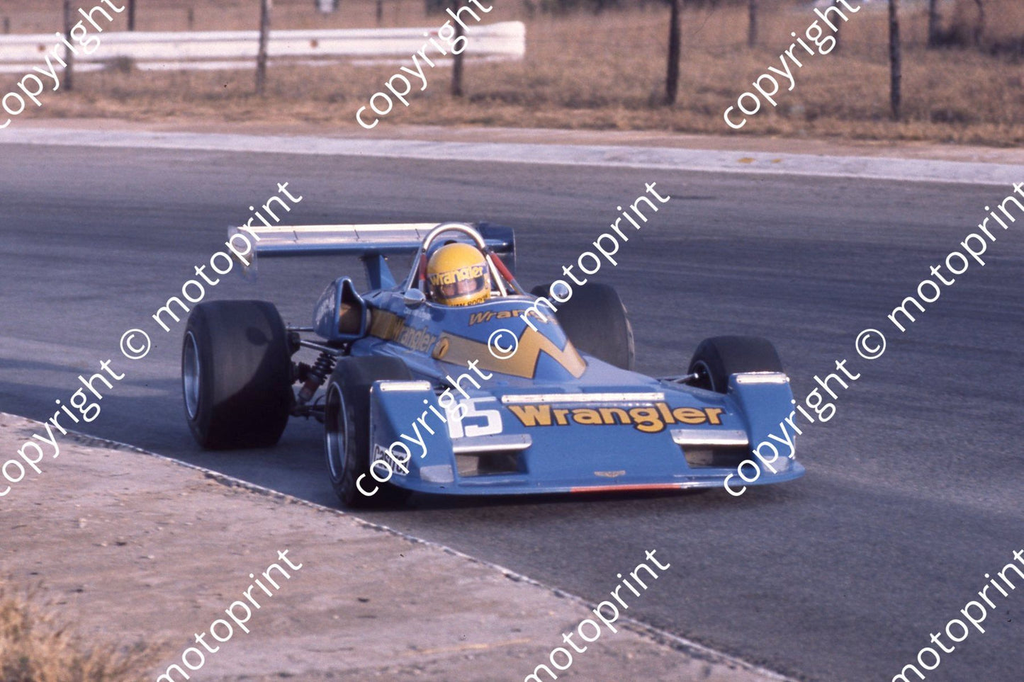 1976 FA SS Kya Basil van Rooyen Chevron B34 (1)