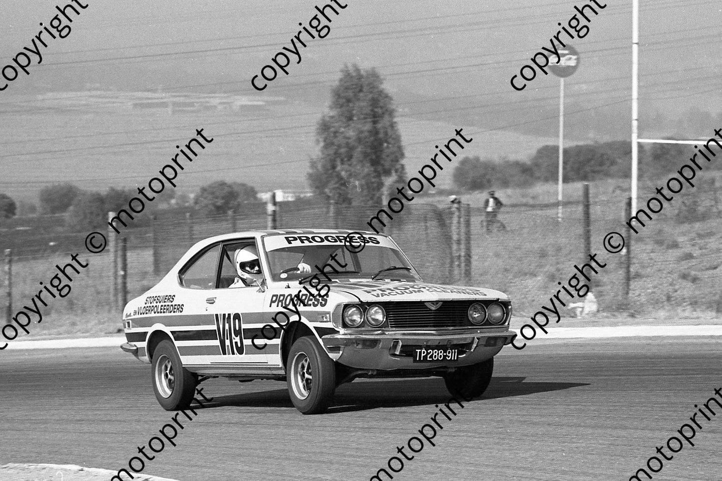 1976 Gp 1 Kya V19 Sarel van der Merwe Mazda (permission Malcolm Sampson Motorsport Photography) 313