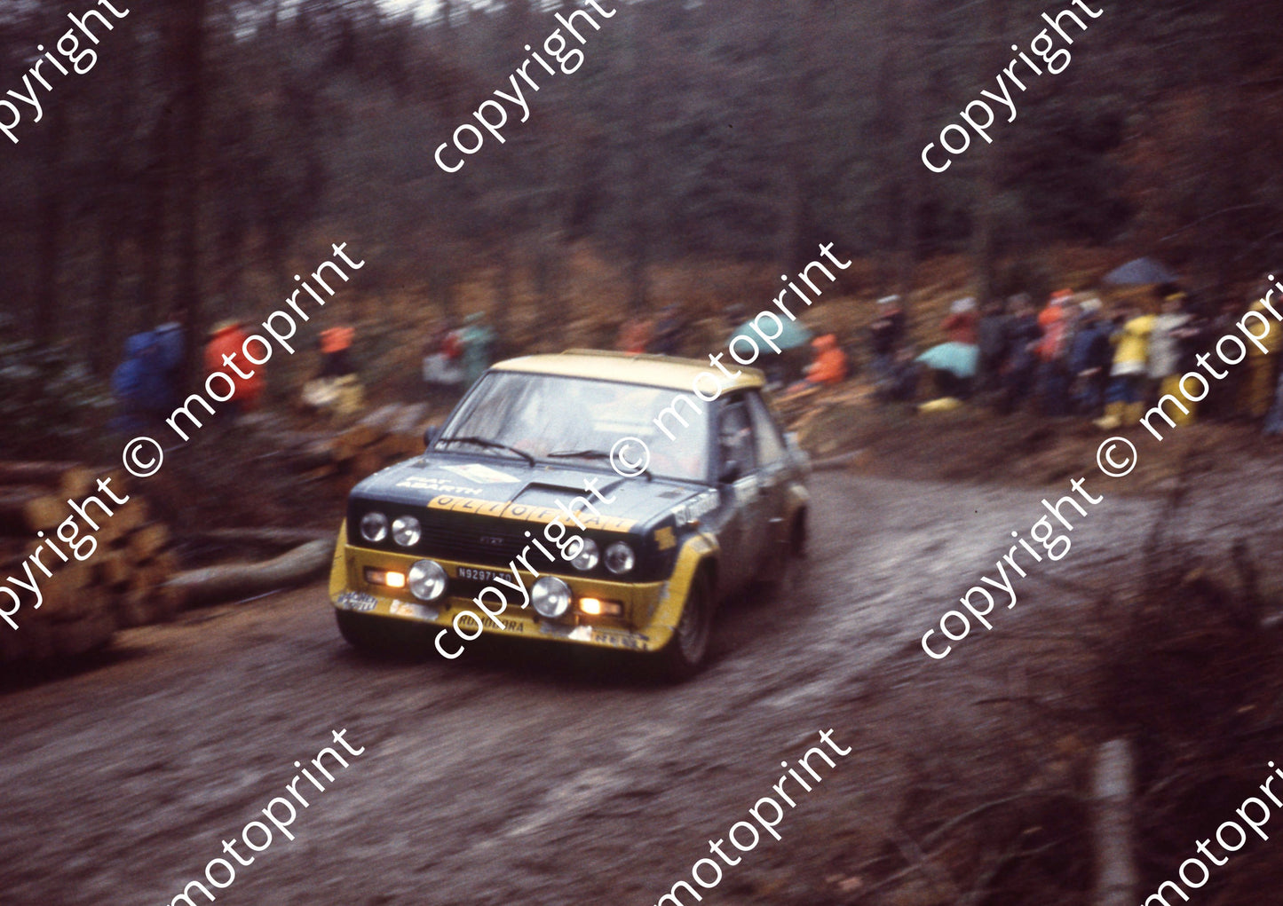 1976 RAC 14 Fulvio Bacchelli, Francesco Rossetti Fiat 131 Abarth (courtesy Roger Swan) (14)