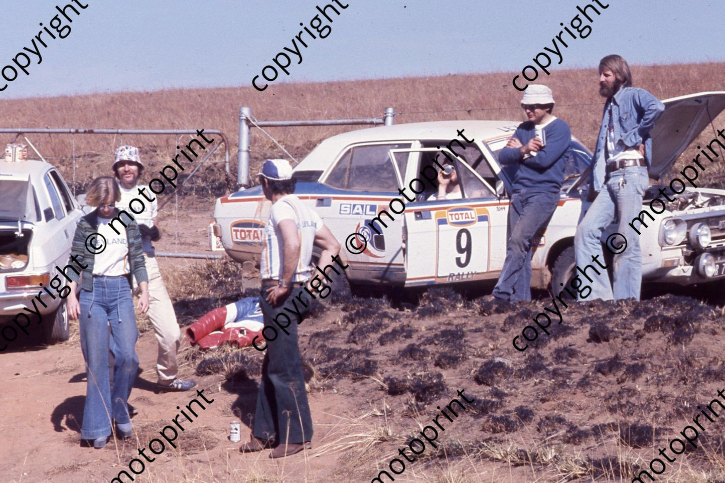 1976 Total 9 Tony Pond left in hat, Geoff Mortimer, in hat leaning on car (courtesy Roger Swan) (89)
