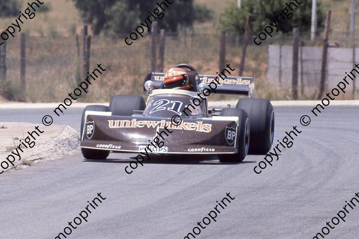 1977 FA SS Kya intnl prac Rupert Keegan March 77B (3)