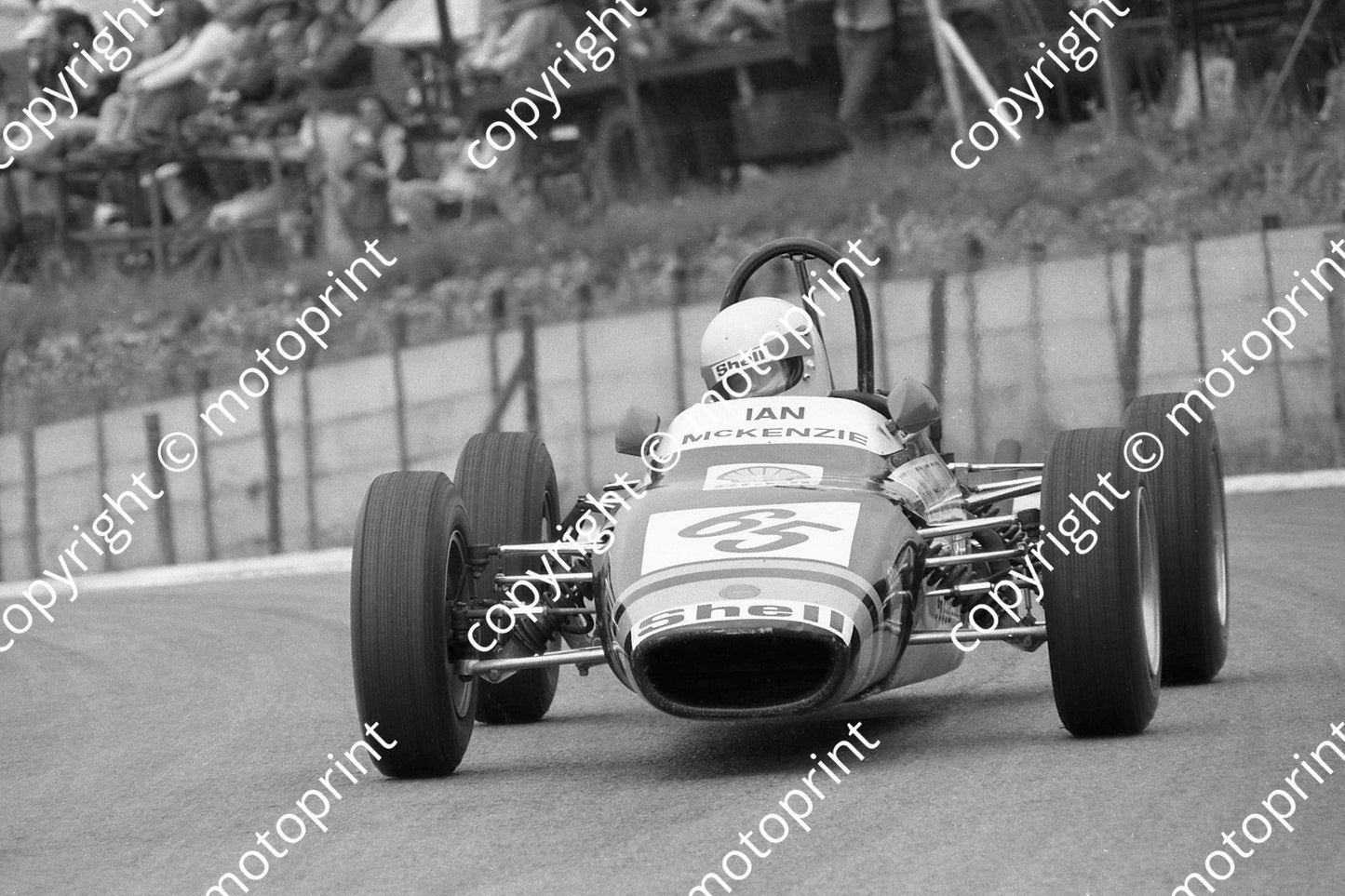 1977 FF Kya 65 Ian McKenzie Merlyn Mk11A (1)