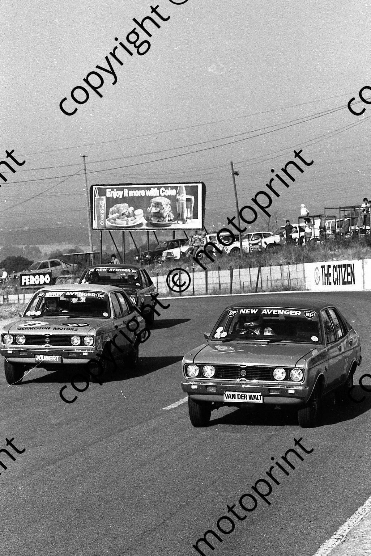 1977 Kya SL Press and photographers vd Walt Joubert (permission Malcolm Sampson Motorsport Photography) 1977 Kya FA (17)