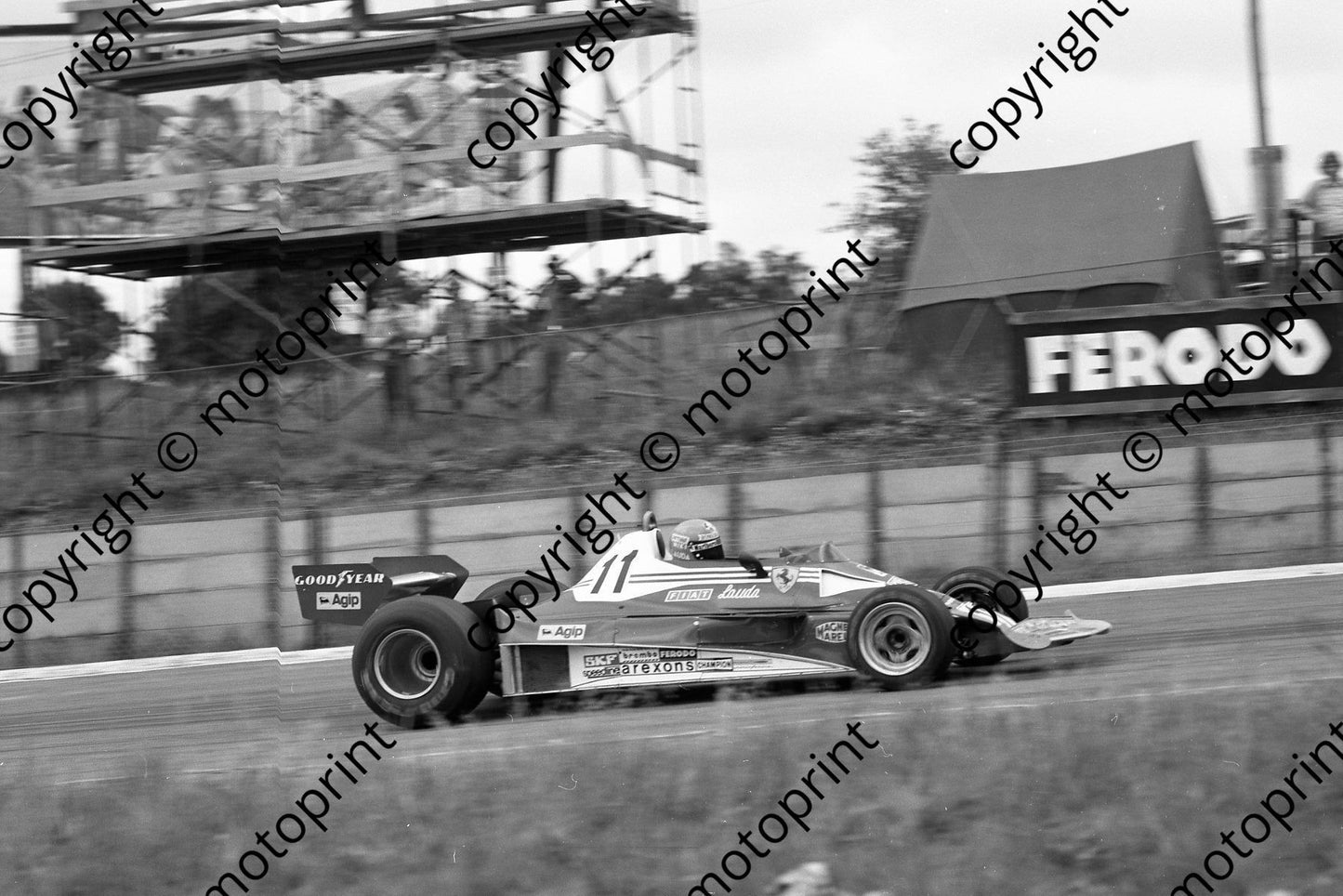 1977 SA GP 11 Niki Lauda Ferrari 312T2 (permission Malcolm Sampson Motorsport Photography) (29)